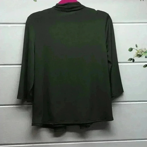 Women’s top size Medium Hypnotized - Picture 4 of 4